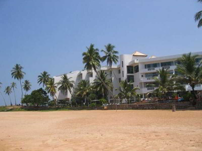 Induruwa Beach Resort Kültér fotó